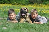 ENFANT ET CHIEN 197